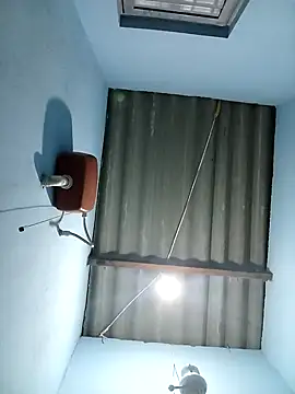 lele9457 online show from February 12, 11:30 pm