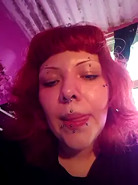 Snapshot of Sarah-Stoner chatting on June 21, 9:06 pm Sarah-Stoner online show from June 21, 9:06 pm