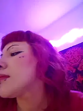 Snapshot of Sarah-Stoner chatting on July 3, 11:33 pm Sarah-Stoner online show from July 3, 11:33 pm