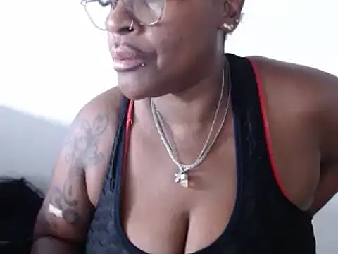 loretybig online show from February 19, 7:16 pm