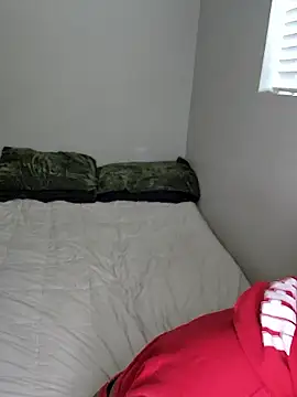 cinnaminnie online show from January 13, 8:25 pm