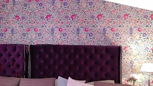 Snapshot of Evapeach_ chatting on February 21, 1:44 pm Evapeach online show from February 21, 1:44 pm