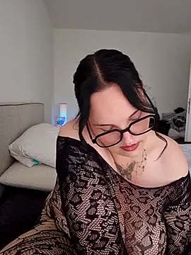 Jujuicy 97 online show from June 11, 2:59 pm