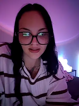 Jujuicy 97 online show from June 16, 8:33 pm