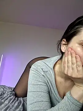 Snapshot of jenna-sxy19 chatting on March 11, 1:45 pm jenna-sxy19 online show from March 11, 1:45 pm