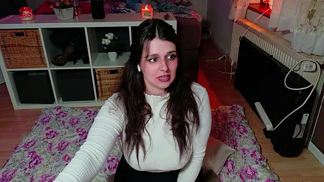 Snapshot of jenna-sxy19 chatting on May 7, 5:18 pm jenna-sxy19 online show from May 7, 5:18 pm