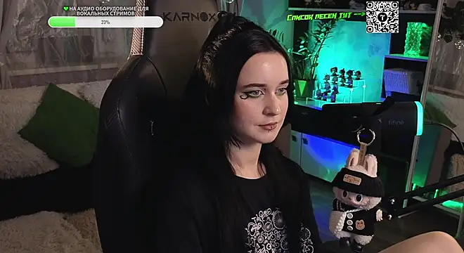 KiraLiLime online show from October 15, 5:35 pm