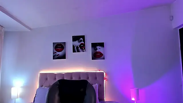  Charlotte evans 1 online show from September 9, 5:45 pm