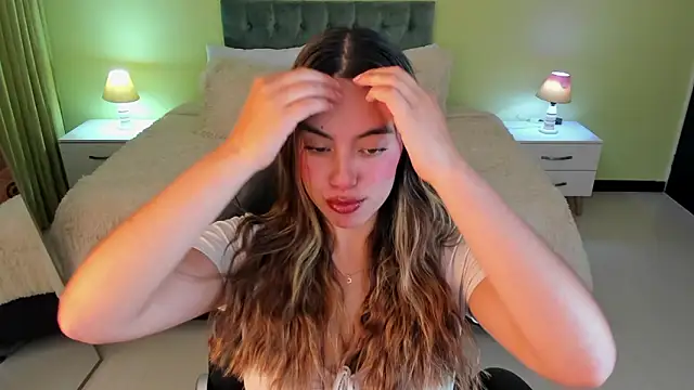  Charlotte evans 1 online show from February 4, 11:42 pm