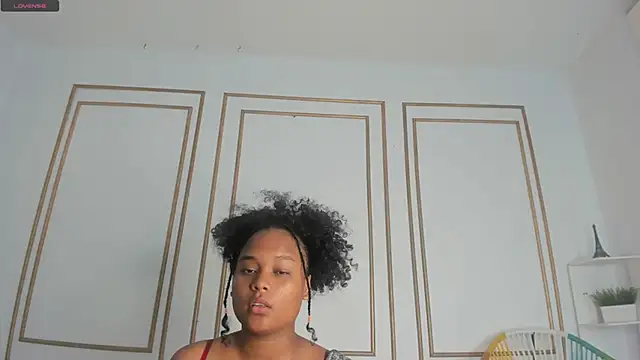 nataly velez online show from March 18, 1:09 pm