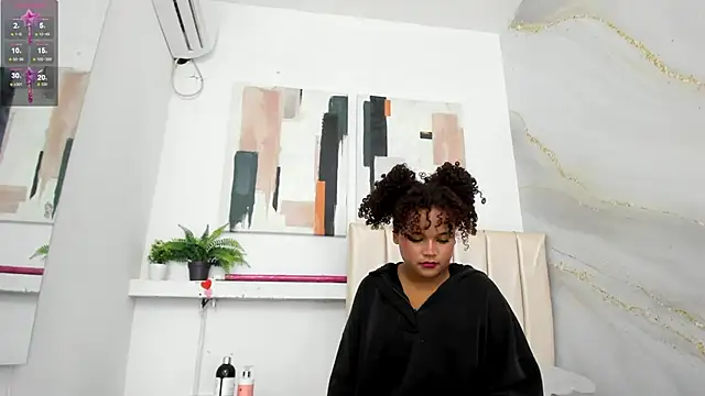 nataly velez online show from September 12, 7:25 pm