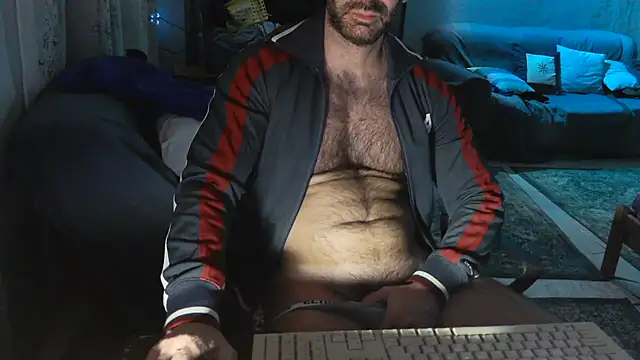 Snapshot of TebaldHot chatting on November 3, 9:05 pm TebaldHot online show from November 3, 9:05 pm