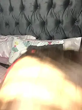 Anaelle24 online show from January 18, 10:06 pm