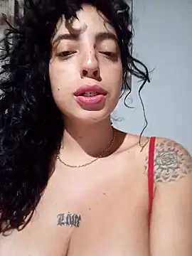 Sweet-diamondxxx online show from March 4, 3:01 am