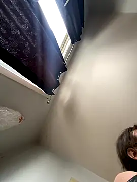 Snapshot of kikiwonderbar chatting on December 4, 3:10 pm kikiwonderbar online show from December 4, 3:10 pm