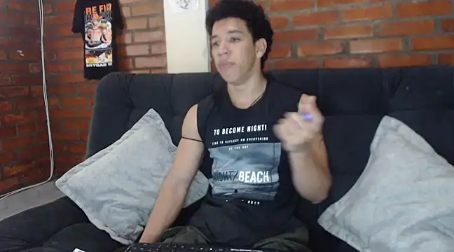 Snapshot of ethan_noir chatting on January 4, 8:59 pm ethan noir online show from January 4, 8:59 pm