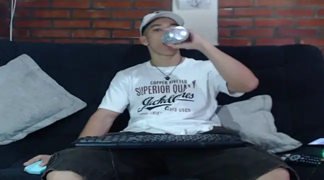 Snapshot of ethan_noir chatting on January 16, 11:06 pm ethan noir online show from January 16, 11:06 pm