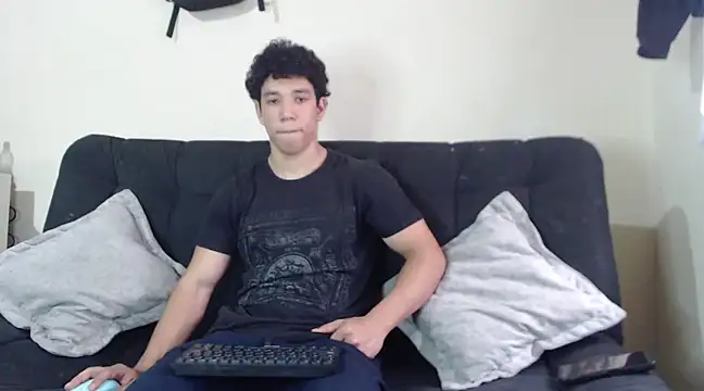 Snapshot of ethan_noir chatting on March 10, 7:07 pm ethan noir online show from March 10, 7:07 pm