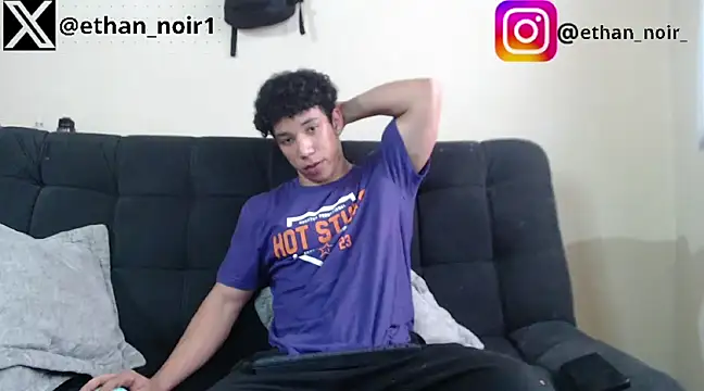 Snapshot of ethan_noir chatting on March 14, 7:44 pm ethan noir online show from March 14, 7:44 pm