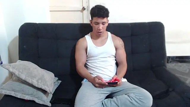 Snapshot of ethan_noir chatting on September 12, 4:40 pm ethan noir online show from September 12, 4:40 pm