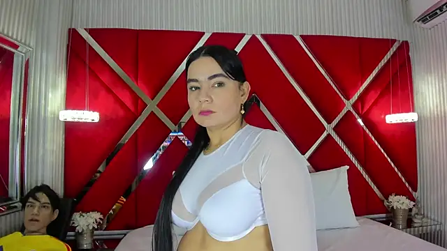 Snapshot of SusanCouper chatting on June 25, 10:25 pm SusanCouper online show from June 25, 10:25 pm