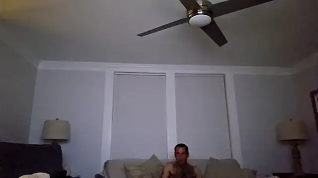 Snapshot of blairfrancis chatting on October 12, 4:33 am blairfrancis online show from October 12, 4:33 am