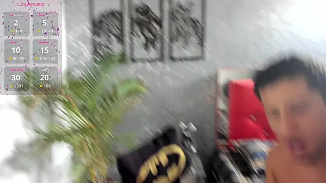 Snapshot of pepe_joness chatting on October 31, 5:47 pm pepe joness online show from October 31, 5:47 pm