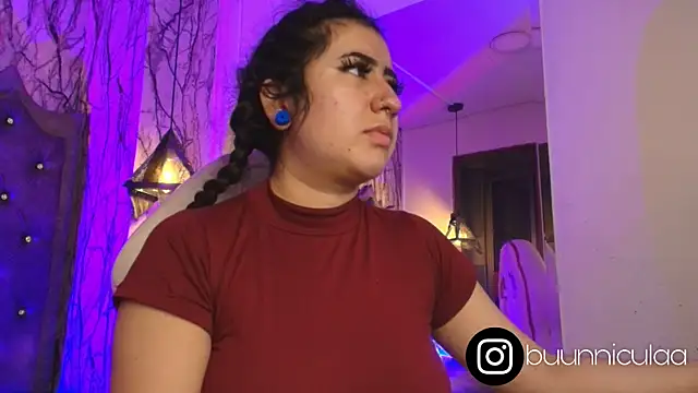 larissa01  online show from September 10, 2:22 am