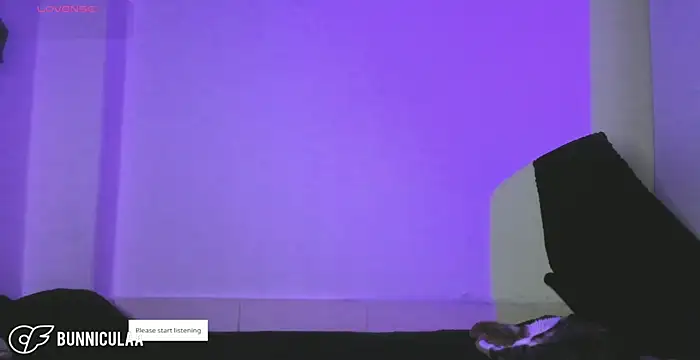 larissa01  online show from March 2, 10:16 pm