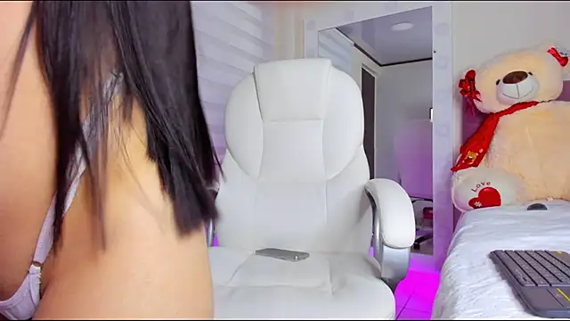 isaa 19 online show from February 6, 10:26 am