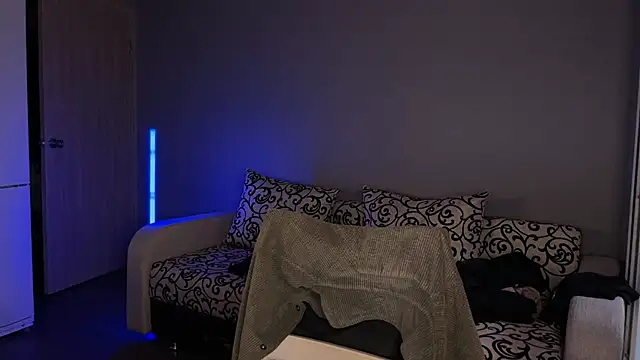 anahori  simon online show from March 17, 4:40 am