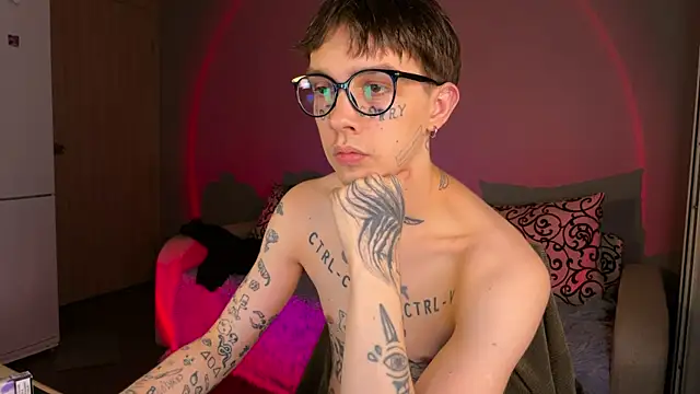 anahori  simon online show from September 17, 6:20 pm