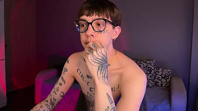 anahori  simon online show from October 5, 1:20 pm