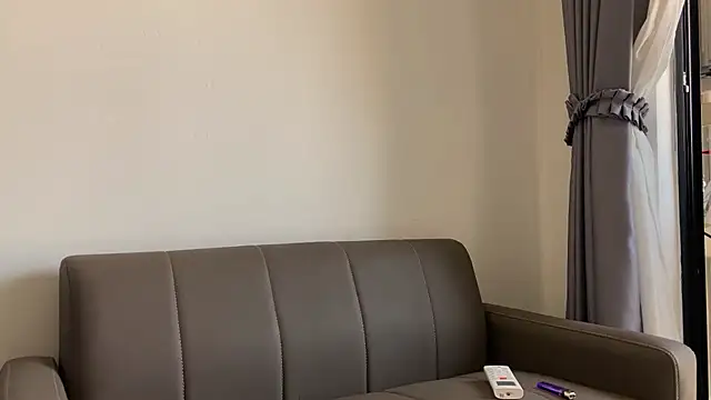 anahori  simon online show from March 8, 2:04 am