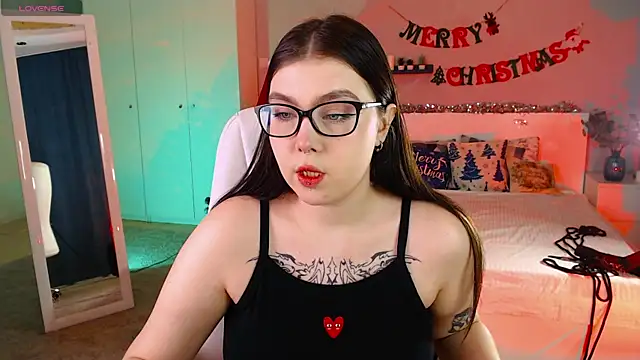 Snapshot of Arizonaa_Muse chatting on December 11, 12:23 pm Arizonaa Muse online show from December 11, 12:23 pm