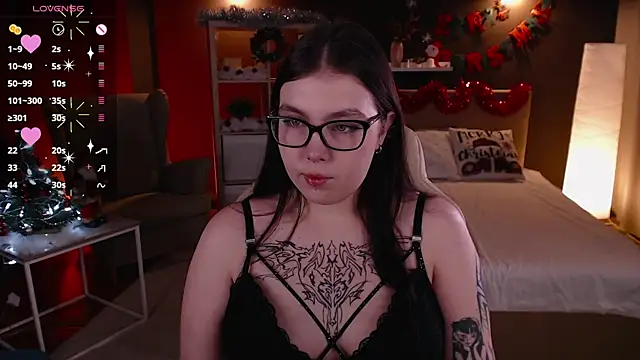 Snapshot of Arizonaa_Muse chatting on December 14, 12:33 pm Arizonaa Muse online show from December 14, 12:33 pm