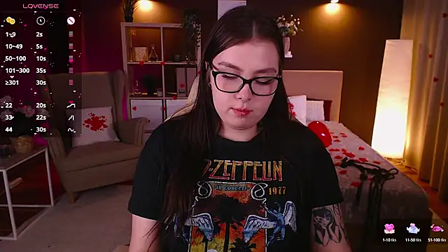 Snapshot of Arizonaa_Muse chatting on February 12, 6:30 pm Arizonaa Muse online show from February 12, 6:30 pm
