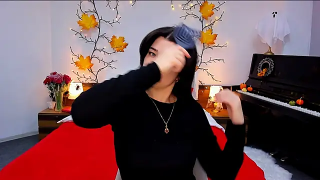  Sun Shy  online show from October 30, 6:15 am