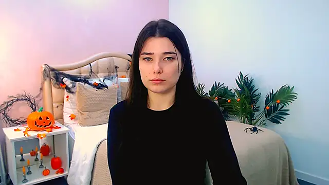  Sun Shy  online show from November 10, 1:10 pm