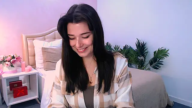  Sun Shy  online show from December 3, 1:31 pm