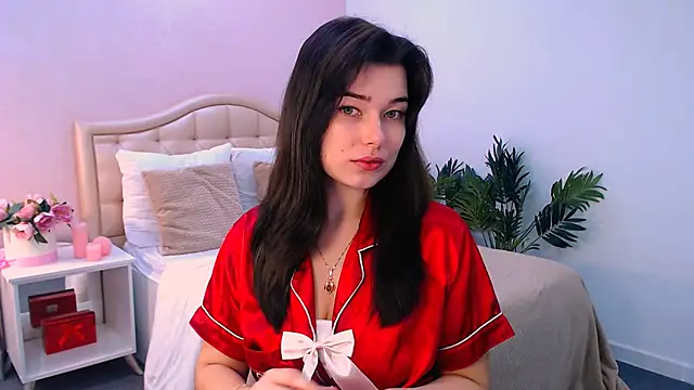  Sun Shy  online show from December 5, 1:20 pm