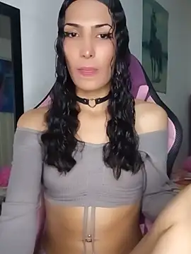Snapshot of Lanna_hott_ chatting on May 16, 7:56 pm Lanna hott online show from May 16, 7:56 pm