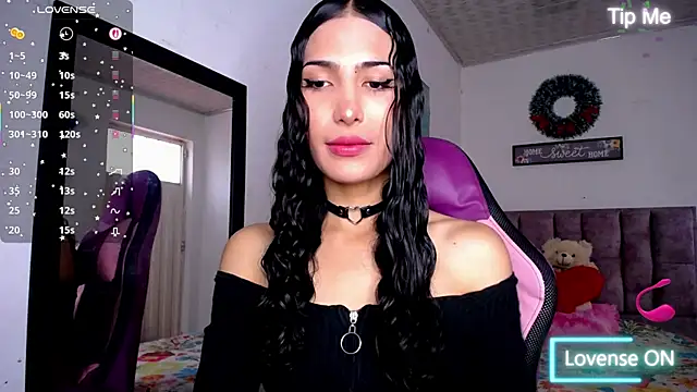 Lanna hott  online show from August 4, 6:54 pm