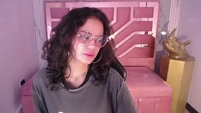 Tyna ch online show from December 28, 8:04 pm
