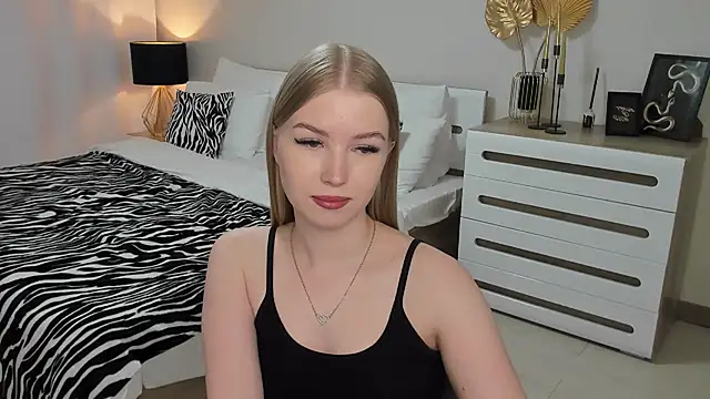 shy  lady online show from March 18, 12:27 am