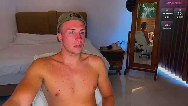 tommy cumfinger online show from November 12, 3:29 am