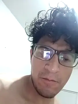 ale3J4a online show from March 29, 7:08 am