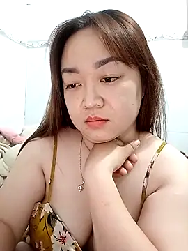 VyOanh2K online show from March 8, 4:17 pm