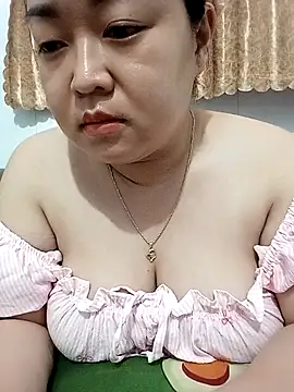 VyOanh2K online show from October 15, 2:06 pm