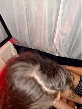 Snapshot of Aria_Bennett21 chatting on December 30, 5:04 am Aria Bennett21 online show from December 30, 5:04 am